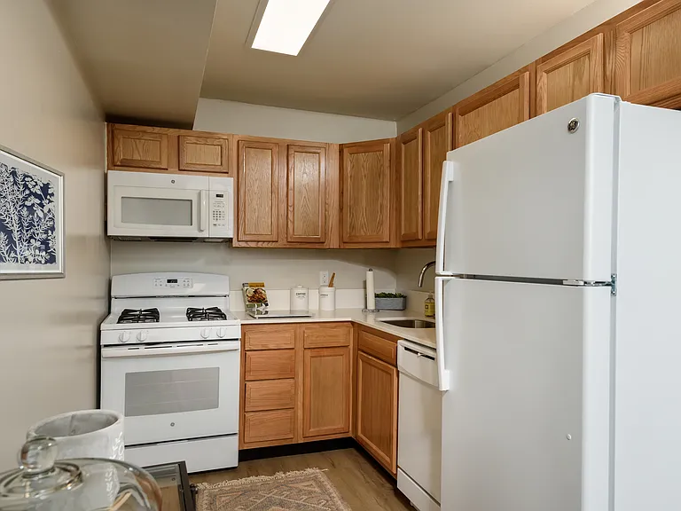 8221-23 Elberon Ave #4 — Photo 2