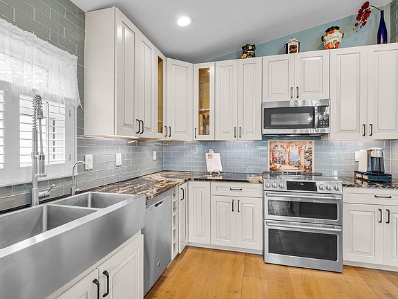 4th image of 7214 Treviso Lane