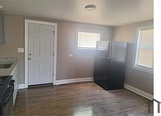 9610 S Crandon Ave — Photo 4
