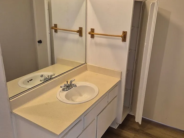 1130 W. San Bernardino Rd — Photo 23