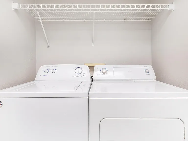 Bellecour Way Apartment Homes — Photo 18