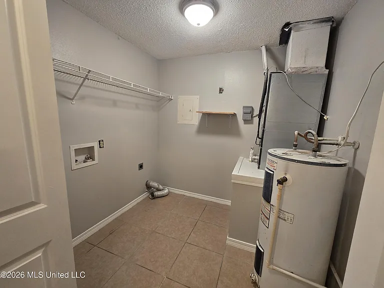 19025 Pineville Rd #124 — Photo 3