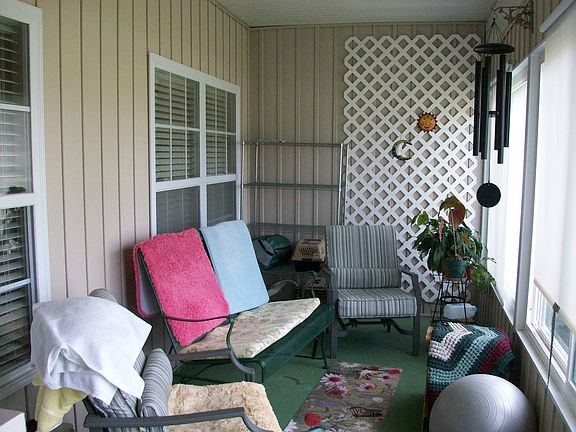 enclosed sun porch