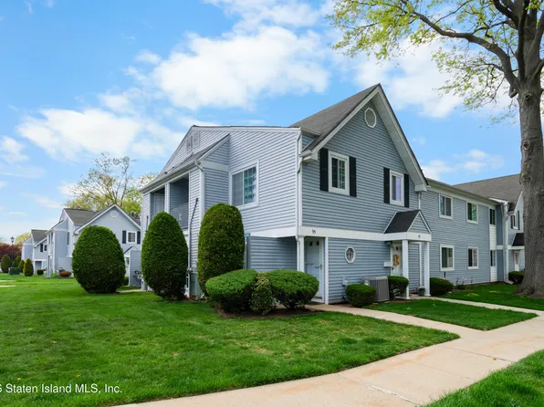 95 Gervil St, Staten Island, NY 10309