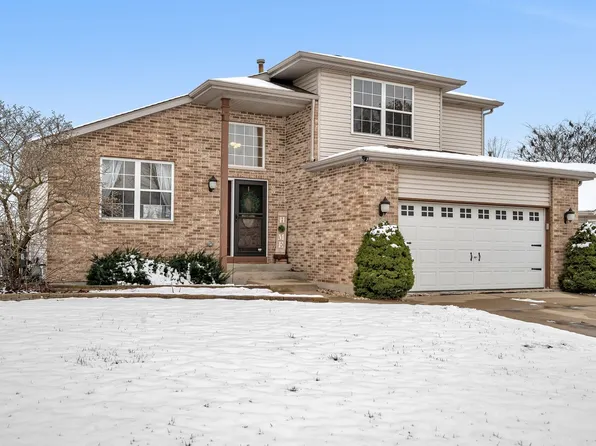 25703 S Cobblestone Ln, Channahon, IL 60410