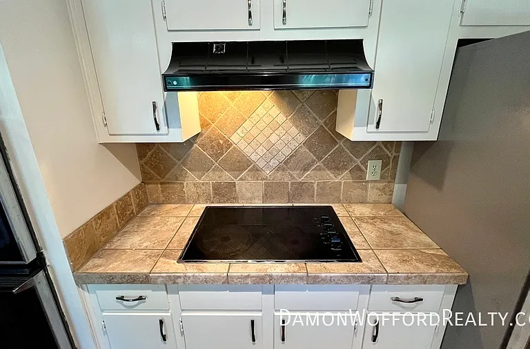 308 Woodrun Dr — Photo 7