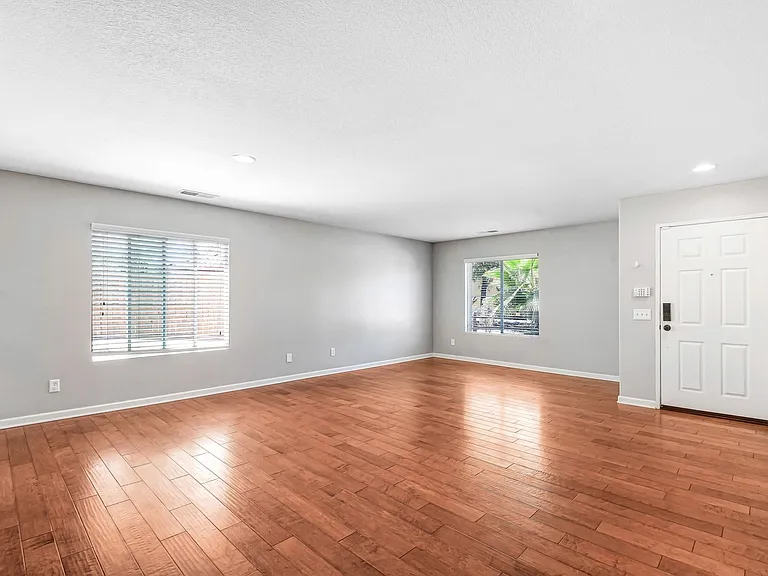 25629 Driftview Cir — Photo 2