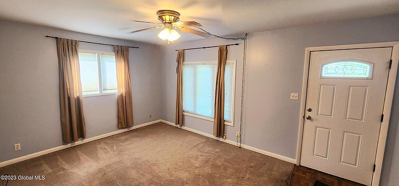 3rd image of 37 Bailey Avenue