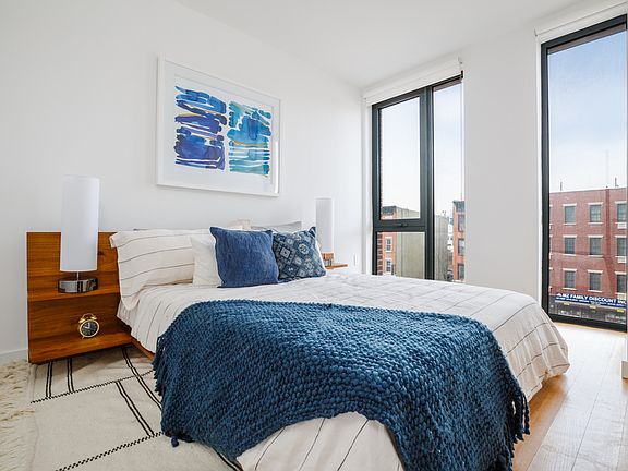 5th image of 223 4th Ave #13A