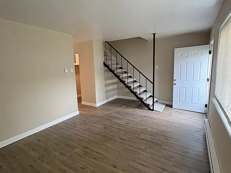 7278 Hazelcrest Dr — Photo 1