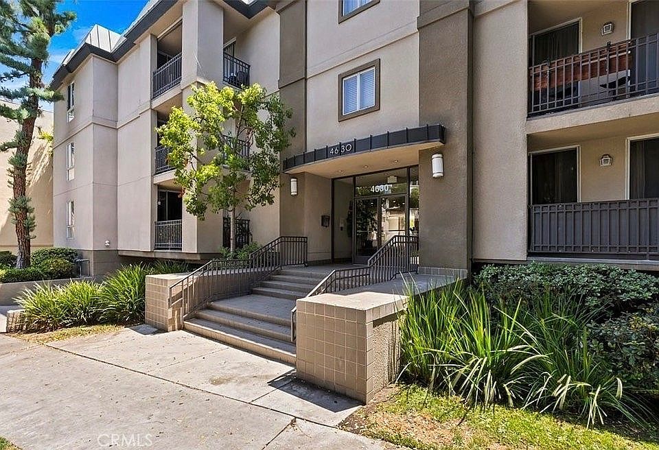 1st image of 4630 Willis Ave Unit 305