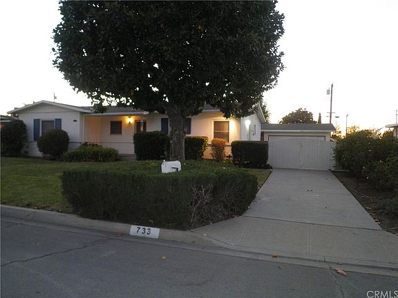 3rd image of 733 S Shasta St