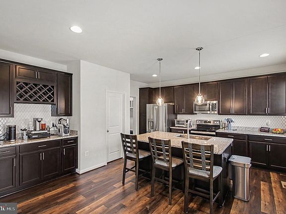 2nd image of 9510 Hillcrest Dr