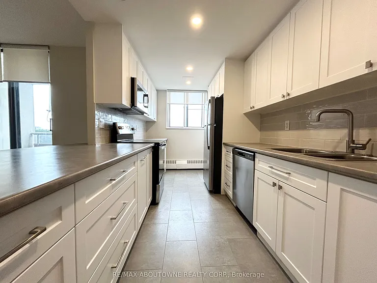 1 Cedarwoods Cres #1411 — Photo 7