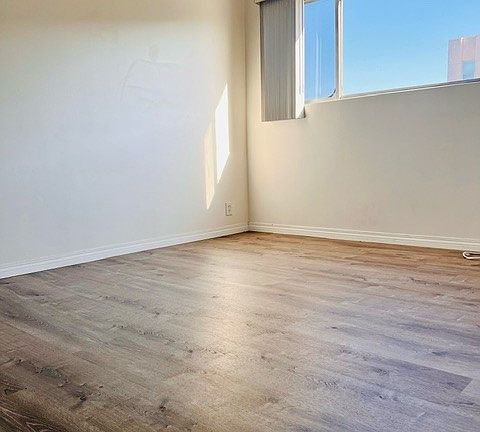 4th image of 4901 Laurel Canyon Blvd #10B