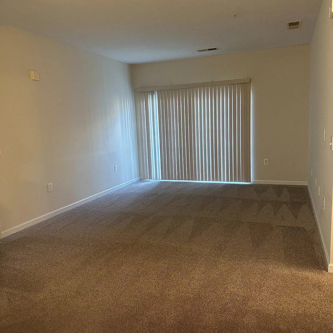 2 bed, 2.0 bath, 1393 sqft, $2,400 — Photo 4