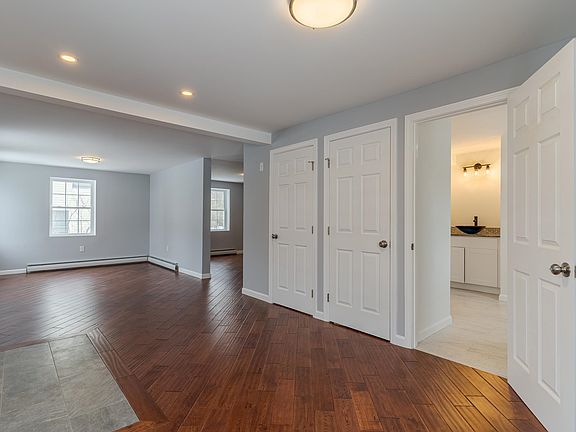 4th image of 33 Linden Street