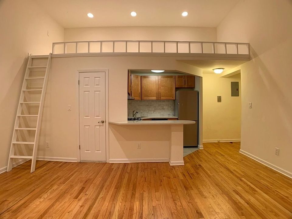 2nd image of 257 W 91st St #1WS