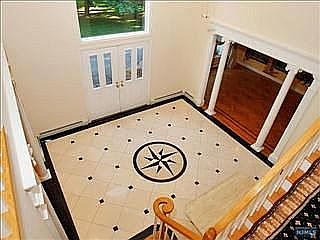 2 Story Entrance Foyer