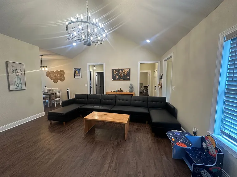 32 Sarjon Cir — Photo 5