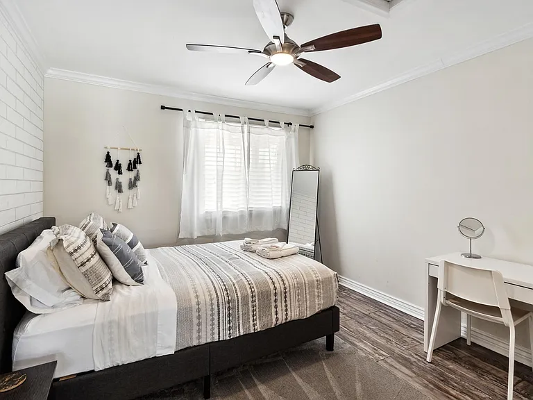 7934 E Loma Land Dr — Photo 16
