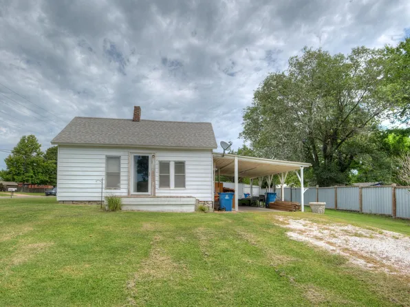 207 N Mccoy Avenue, Joplin, MO 64801