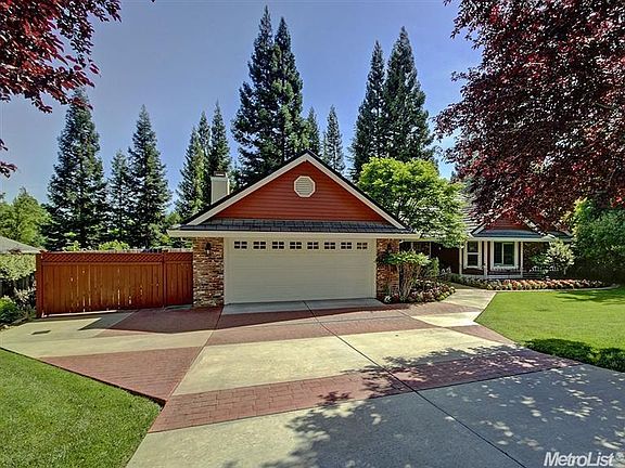 2nd image of 760 Marina View Dr