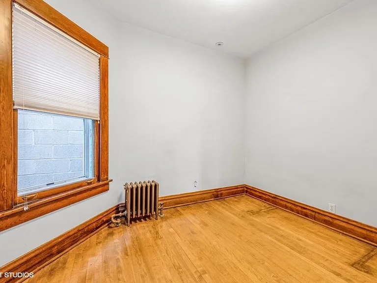 383 Park Ave — Photo 12