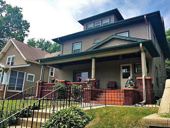 3rd image of 2711 Jones St