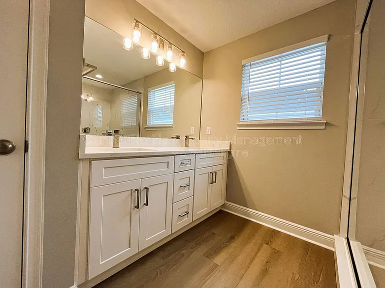 2220 S Bumby Ave #120 — Photo 20