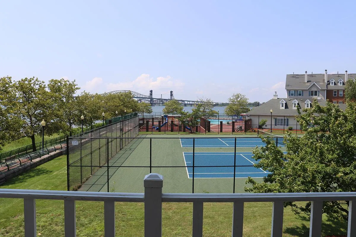 2 bed, 1159 sqft, $2,900 — Photo 4