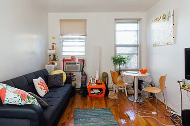 Rented by Bryan L Rozencwaig, LREB