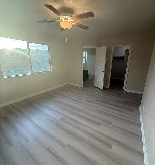 701 E Rivera Ave — Photo 13