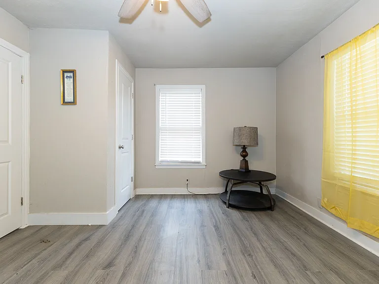 513-1 E Doddridge Ave #2 — Photo 8