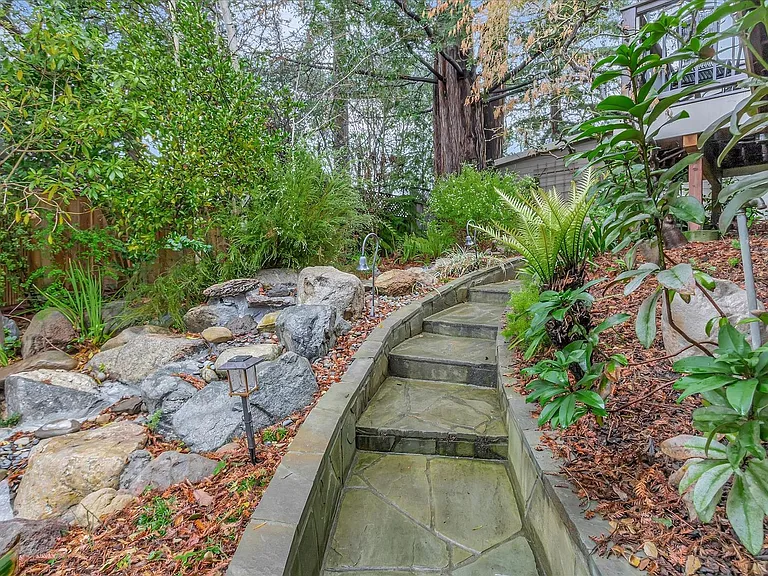 16101 Matilija Dr — Photo 30