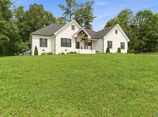 116 Bowery Ln, Albertville, AL 35950