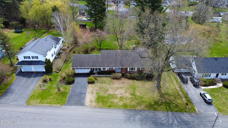 3rd image of 43 Coolidge Road
