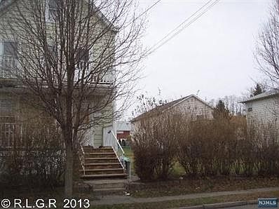 2nd image of 47 Dell Glen Ave