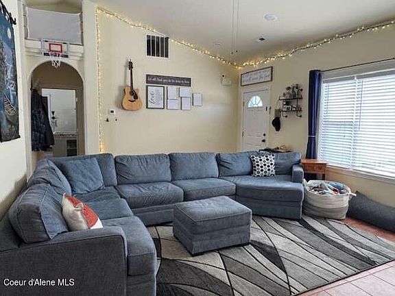 3rd image of 7605 W Boekel Rd