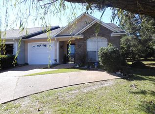 228 Huntington Pointe Dr, Thomasville, GA 31757