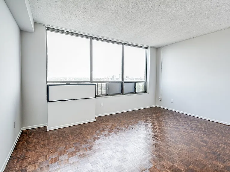 2360 Dundas St W #2350 — Photo 82