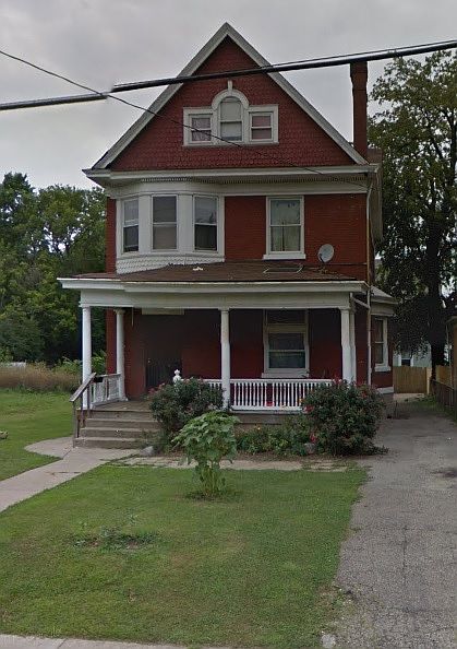 1st image of 1916 Clarion Ave