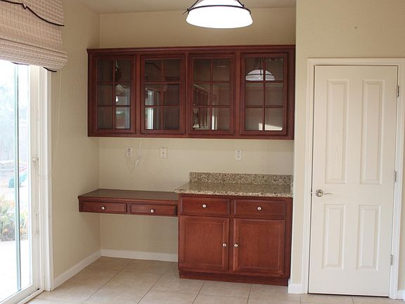 5th image of 1598 Rich Dr