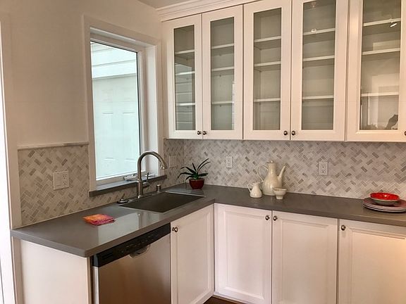 4th image of 2985 Pacific Ave APT 2