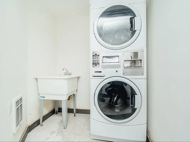 15 Palmetto St #5D — Photo 7