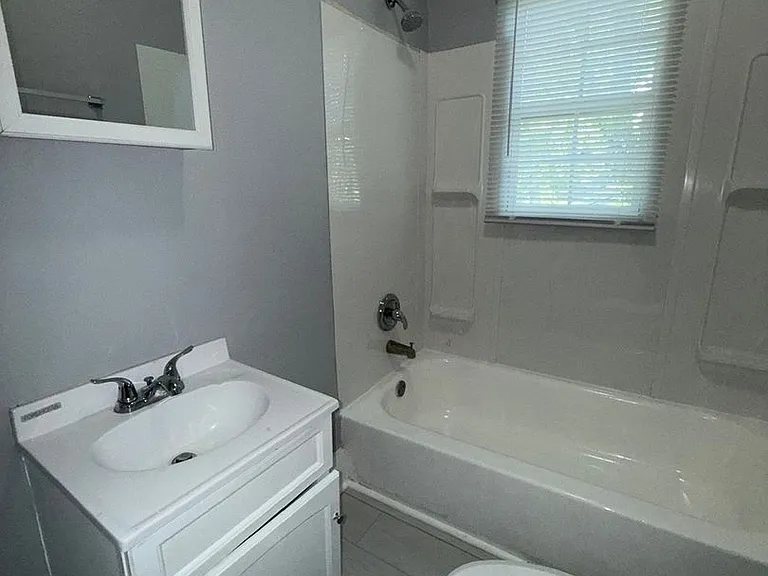 627 N Tacoma Ave — Photo 15