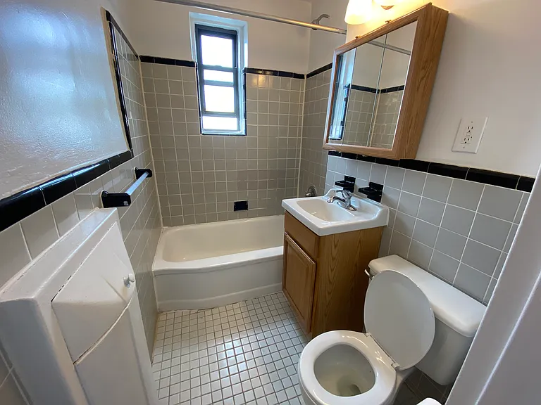 61-61 Woodhaven Blvd #4C — Photo 4