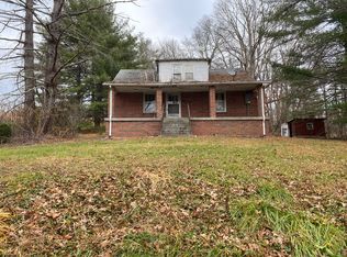 533 Random Rd, Hillsville, VA 24343