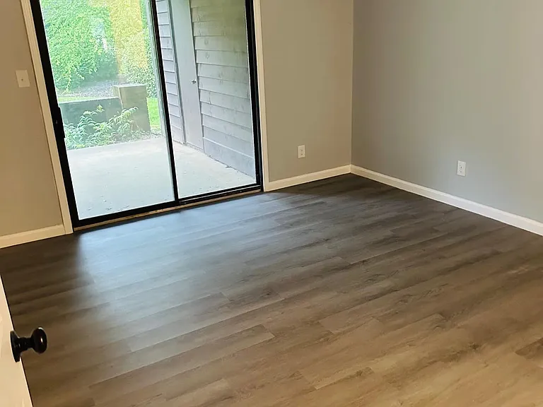 8029 Cedar Glen Dr — Photo 8