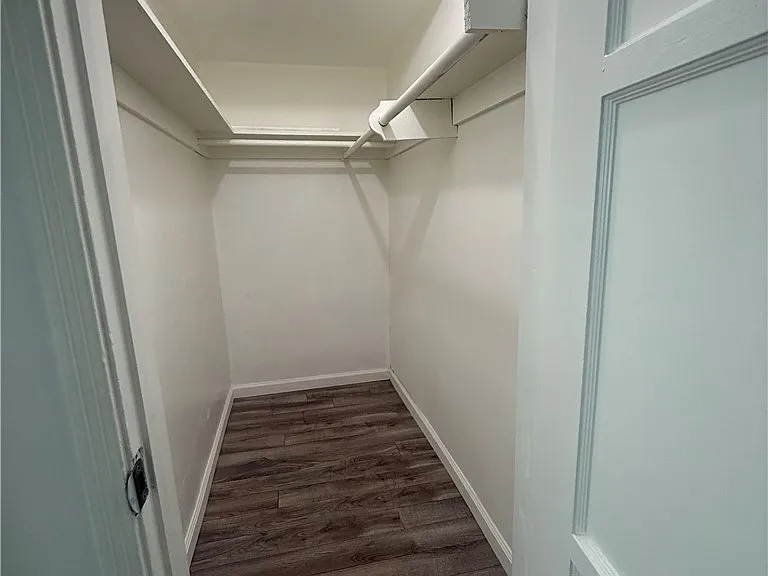 702 S Pacific Coast Hwy — Photo 11